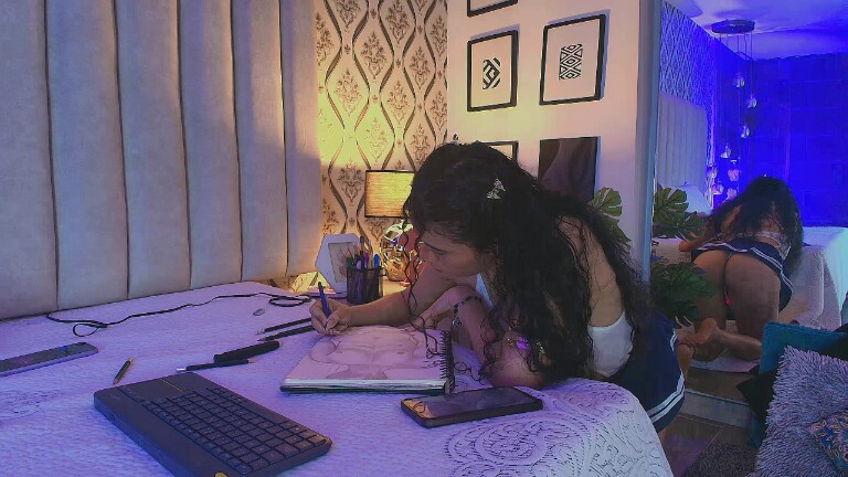 Emma_Lunny's Streamate show and profile