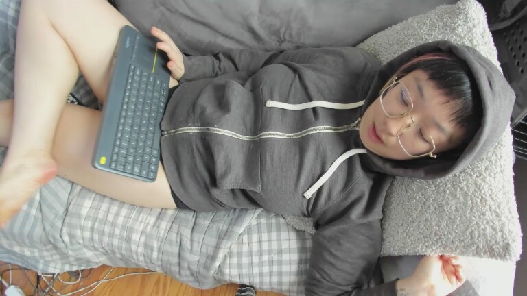 LuxGray's Streamate show and profile