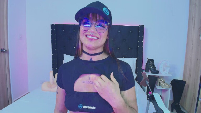 GabyDuraand's Streamate show and profile