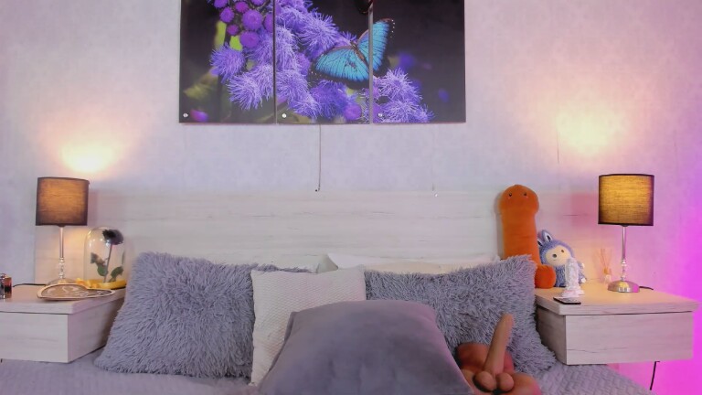 SamanthaaWoods's Streamate show and profile