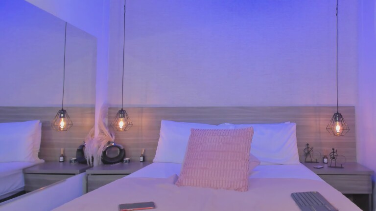 Emily_Marlow's Streamate show and profile