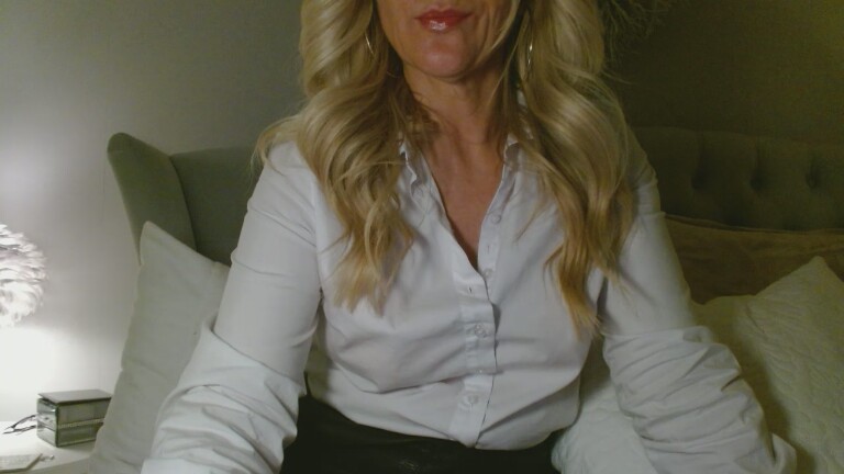 MissMilaRae's Streamate show and profile