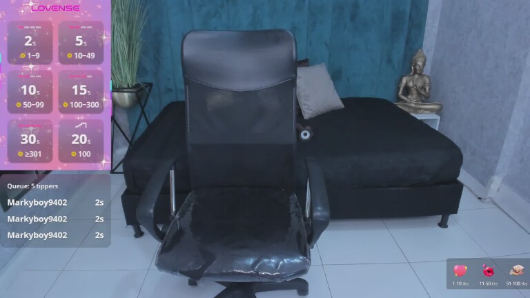 AlaiaJonnes's Streamate show and profile