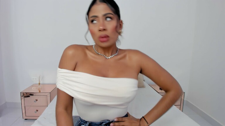 EmmaClayton's Streamate show and profile