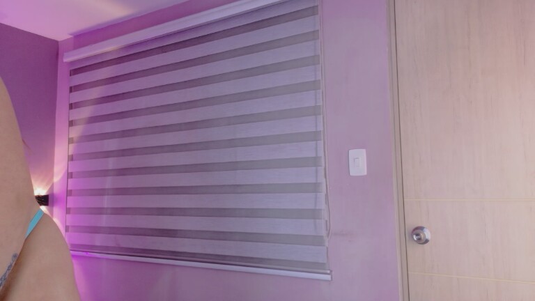 Lola_grays's Streamate show and profile