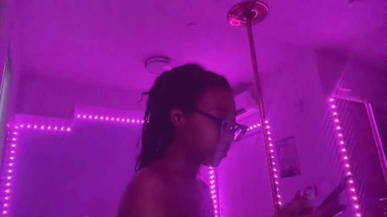 GoddessKing's Streamate show and profile