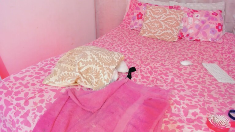 Peachy_hot's Streamate show and profile