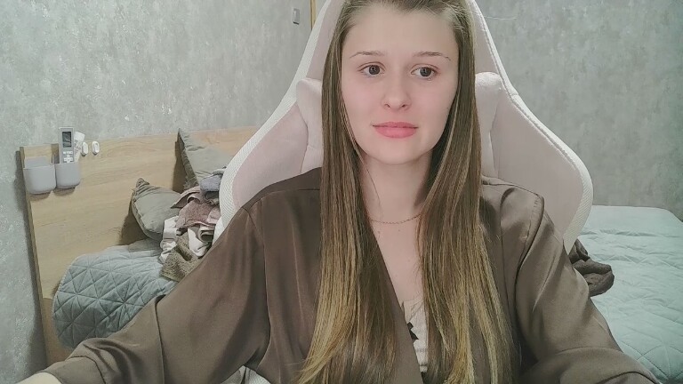 AngeLinA199's Streamate show and profile