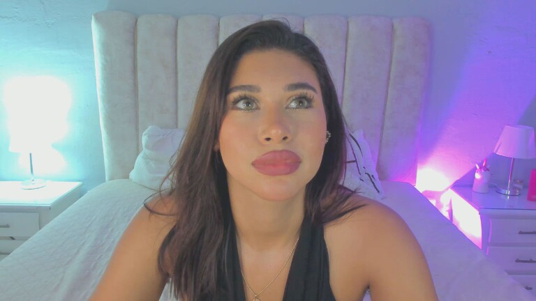 GABRIELAROSI's Streamate show and profile