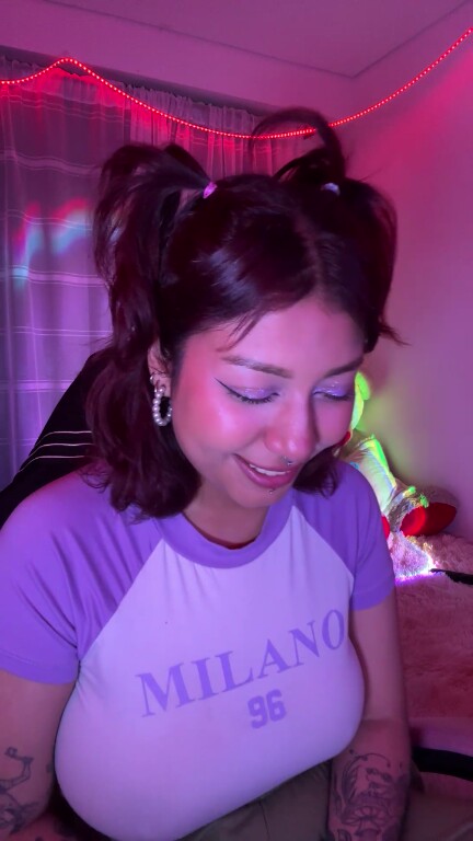 Ameliees's Streamate show and profile