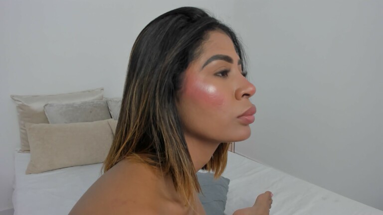 EmmaClayton's Streamate show and profile