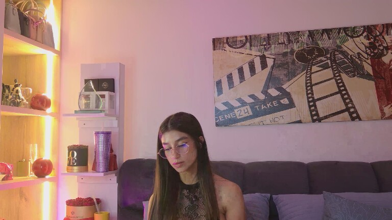 ChloeWil's Streamate show and profile