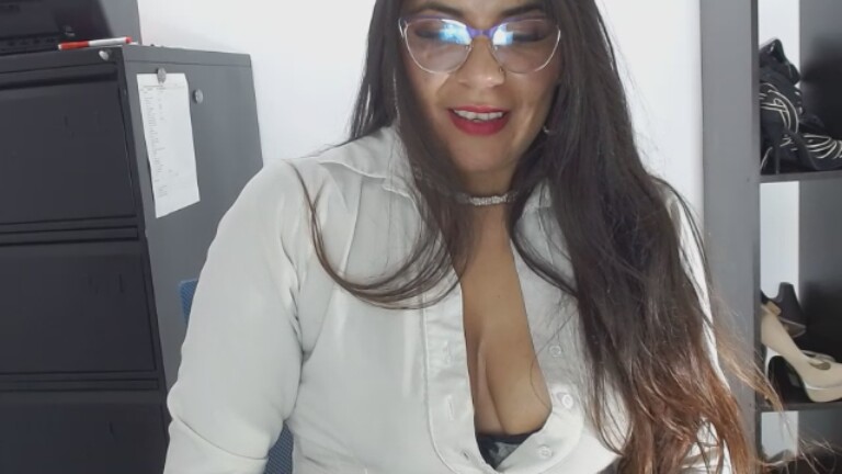 LunaDumont's Streamate show and profile