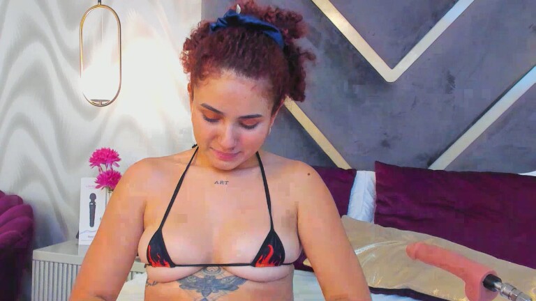 HollyJhonson's Streamate show and profile