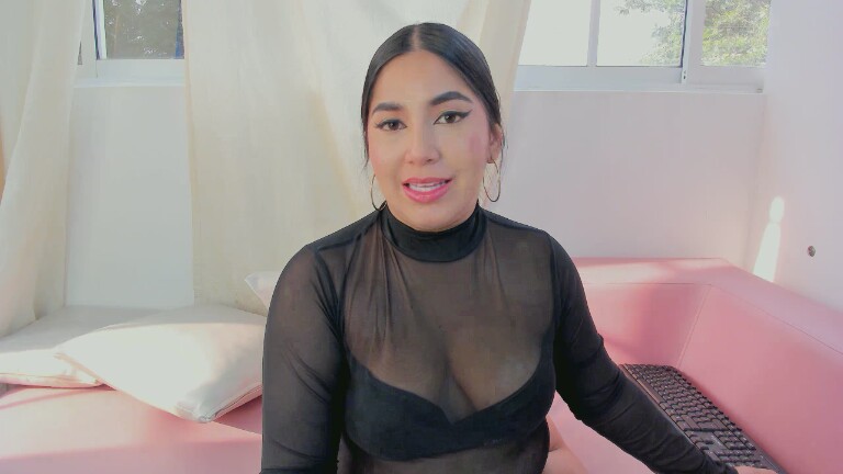 SophieLanne's Streamate show and profile