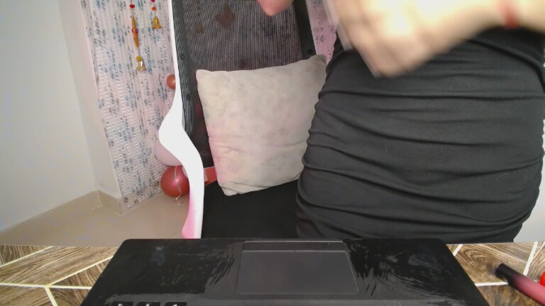 Glowingqueen's Streamate show and profile