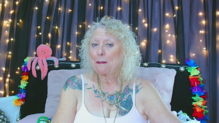 XoXMandyXoX's Streamate show and profile