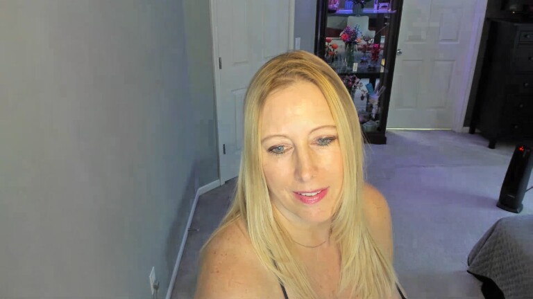 Brickbabe's Streamate show and profile