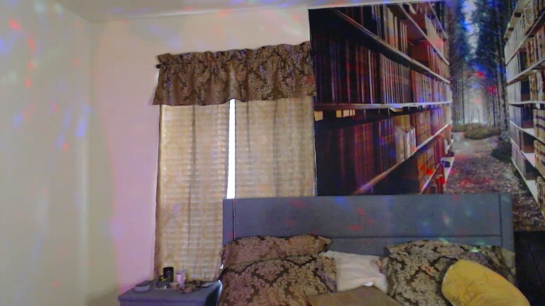 NerdyAmazon's Streamate show and profile