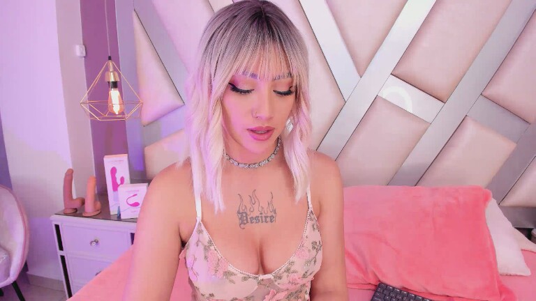 MadissonRey's Streamate show and profile