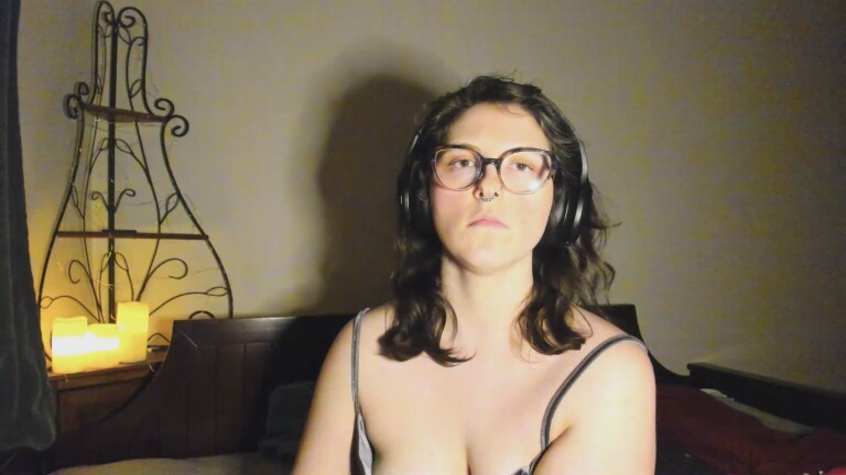 HazelSincaid's Streamate show and profile